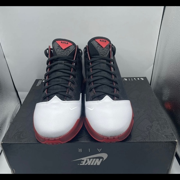 Nike Lebron XIX 19 Low Bred Black University Red NEW Men’s Shoes DH1270-001. - Picture 4 of 4